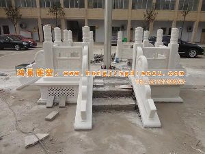 湖南漢白玉升旗臺(tái)不銹鋼電動(dòng)旗桿